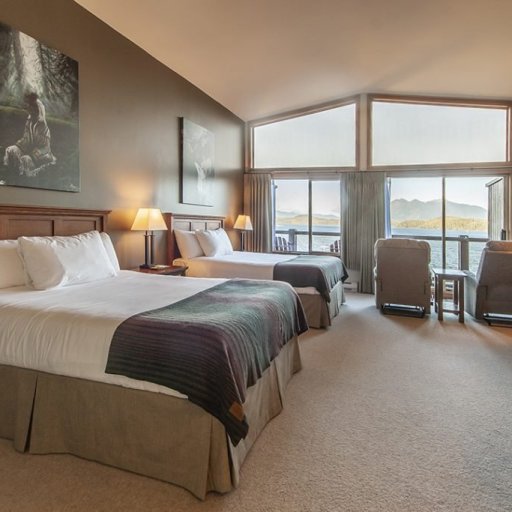 House of Himwitsa Lodge & Art Gallery